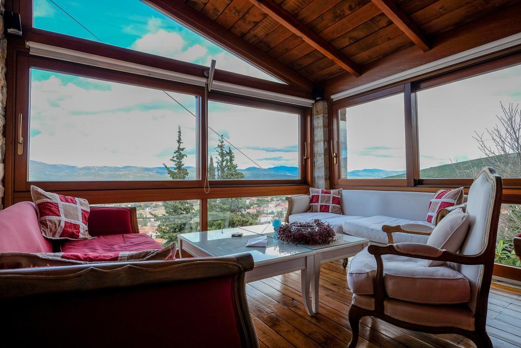 Kyriaki Guesthouse & Suites 암피키아 외부 사진