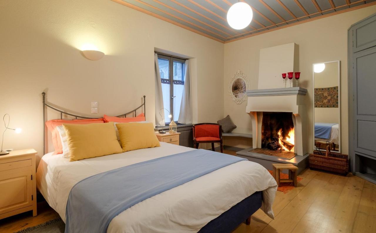 Kyriaki Guesthouse & Suites 암피키아 외부 사진