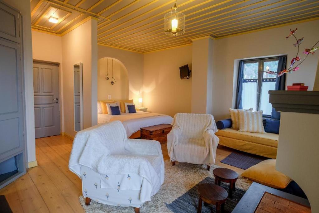 Kyriaki Guesthouse & Suites 암피키아 외부 사진