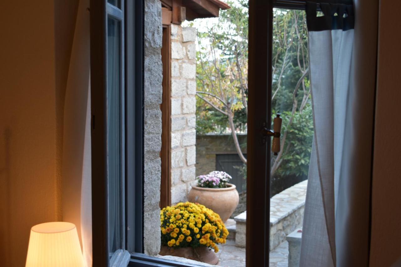 Kyriaki Guesthouse & Suites 암피키아 외부 사진